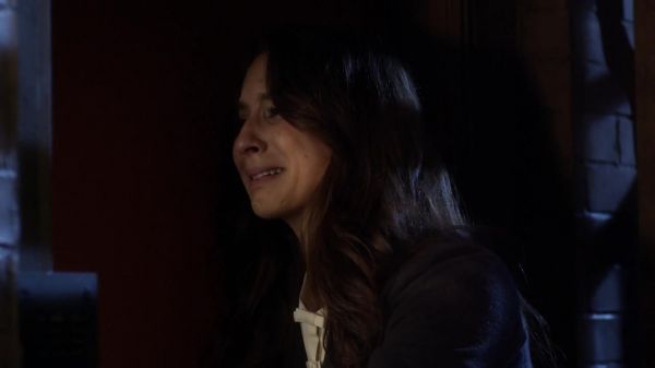 Pretty_Little_Liars_S03E16_BluRay_Rip_720p_Dual_Audio_WWW_TORRENTDOSFILMES_COM_2555.jpg