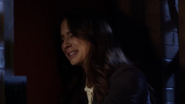 Pretty_Little_Liars_S03E16_BluRay_Rip_720p_Dual_Audio_WWW_TORRENTDOSFILMES_COM_2558.jpg