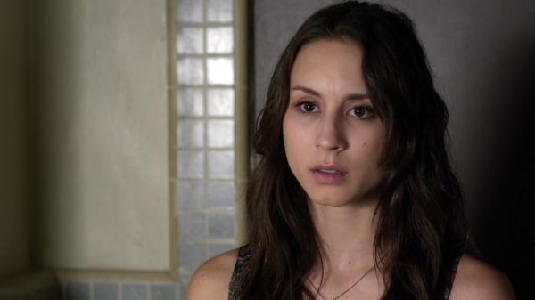 Pretty_Little_Liars_S03E17_BluRay_Rip_720p_Dual_Audio_WWW_TORRENTDOSFILMES_COM_0819.jpg