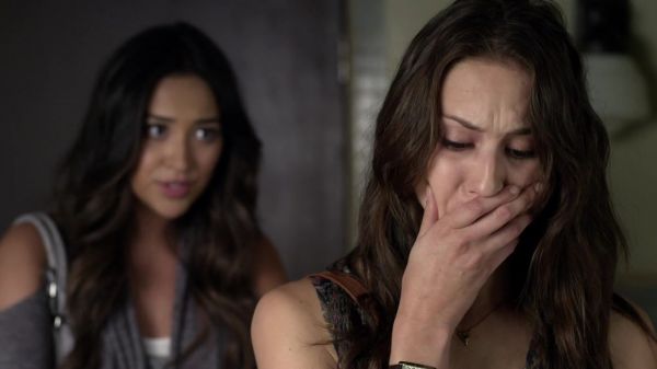 Pretty_Little_Liars_S03E17_BluRay_Rip_720p_Dual_Audio_WWW_TORRENTDOSFILMES_COM_0952.jpg
