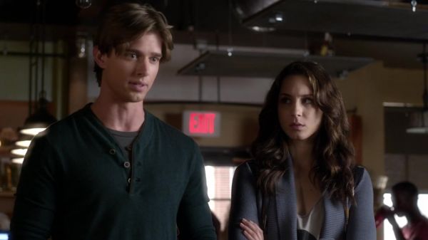 Pretty_Little_Liars_S03E18_BluRay_Rip_720p_Dual_Audio_WWW_TORRENTDOSFILMES_COM_0131.jpg