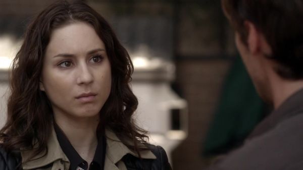 Pretty_Little_Liars_S03E18_BluRay_Rip_720p_Dual_Audio_WWW_TORRENTDOSFILMES_COM_1877.jpg