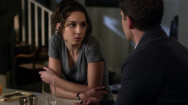 Pretty_Little_Liars_S03E19_BluRay_Rip_720p_Dual_Audio_WWW_TORRENTDOSFILMES_COM_1074.jpg