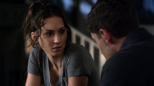 Pretty_Little_Liars_S03E19_BluRay_Rip_720p_Dual_Audio_WWW_TORRENTDOSFILMES_COM_1096.jpg