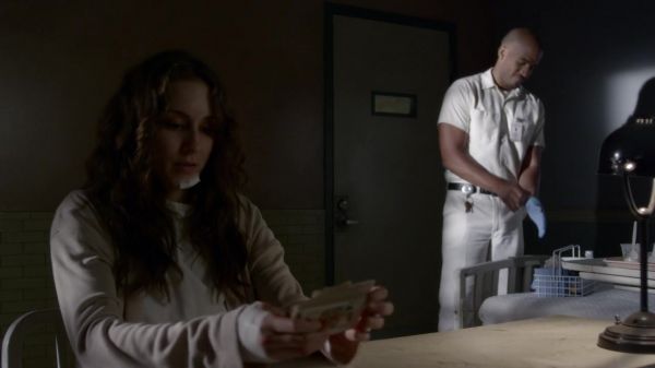 Pretty_Little_Liars_S03E22_BluRay_Rip_720p_Dual_Audio_WWW_TORRENTDOSFILMES_COM_0145.jpg
