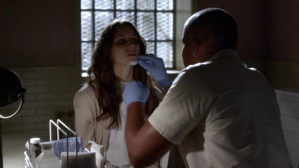 Pretty_Little_Liars_S03E22_BluRay_Rip_720p_Dual_Audio_WWW_TORRENTDOSFILMES_COM_0157.jpg