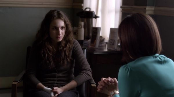 Pretty_Little_Liars_S03E22_BluRay_Rip_720p_Dual_Audio_WWW_TORRENTDOSFILMES_COM_1158.jpg