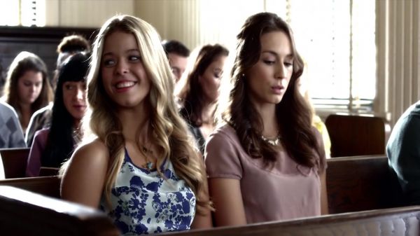 Pretty_Little_Liars_S03E22_BluRay_Rip_720p_Dual_Audio_WWW_TORRENTDOSFILMES_COM_1538.jpg