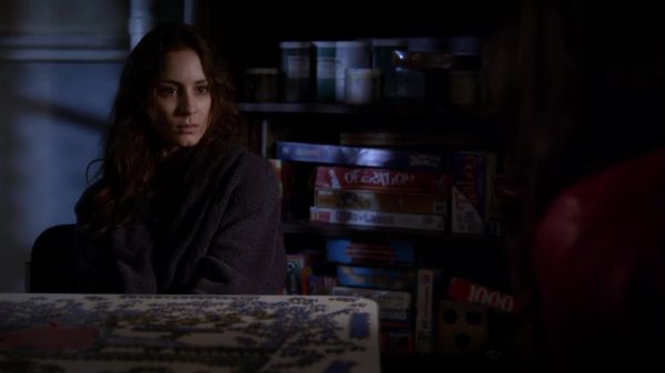 Pretty_Little_Liars_S03E23_BluRay_Rip_720p_Dual_Audio_WWW_TORRENTDOSFILMES_COM_0115.jpg