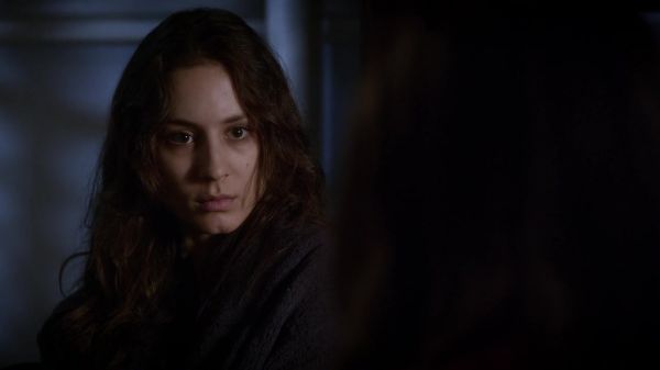 Pretty_Little_Liars_S03E23_BluRay_Rip_720p_Dual_Audio_WWW_TORRENTDOSFILMES_COM_0122.jpg