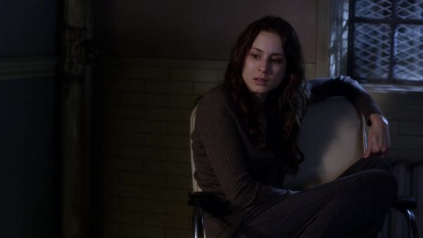 Pretty_Little_Liars_S03E23_BluRay_Rip_720p_Dual_Audio_WWW_TORRENTDOSFILMES_COM_0995.jpg