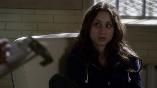 Pretty_Little_Liars_S03E23_BluRay_Rip_720p_Dual_Audio_WWW_TORRENTDOSFILMES_COM_1292.jpg