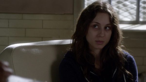 Pretty_Little_Liars_S03E23_BluRay_Rip_720p_Dual_Audio_WWW_TORRENTDOSFILMES_COM_1309.jpg