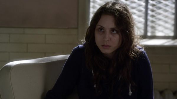 Pretty_Little_Liars_S03E23_BluRay_Rip_720p_Dual_Audio_WWW_TORRENTDOSFILMES_COM_1337.jpg