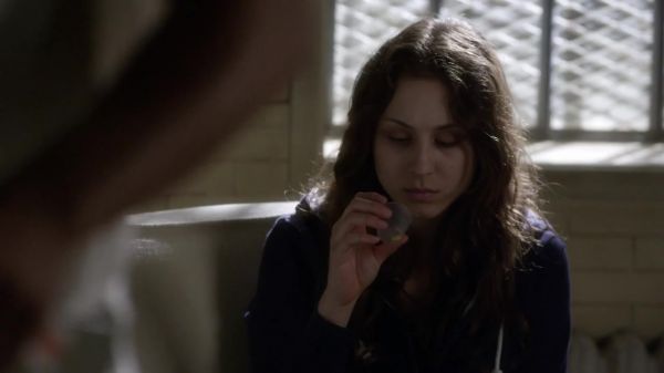 Pretty_Little_Liars_S03E23_BluRay_Rip_720p_Dual_Audio_WWW_TORRENTDOSFILMES_COM_1343.jpg