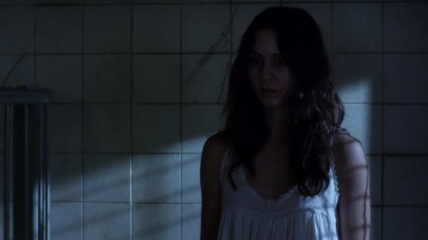 Pretty_Little_Liars_S03E23_BluRay_Rip_720p_Dual_Audio_WWW_TORRENTDOSFILMES_COM_2002.jpg