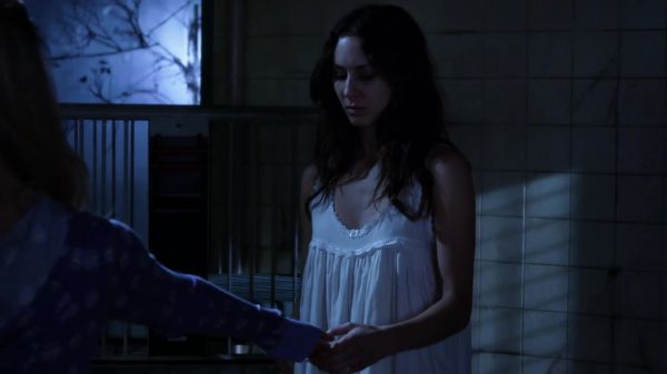 Pretty_Little_Liars_S03E23_BluRay_Rip_720p_Dual_Audio_WWW_TORRENTDOSFILMES_COM_2024.jpg