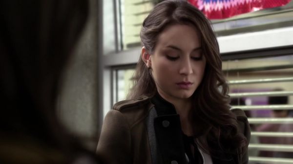 Pretty_Little_Liars_S03E24_BluRay_Rip_720p_Dual_Audio_WWW_TORRENTDOSFILMES_COM_0320.jpg