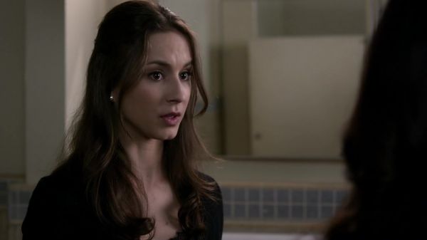 Pretty_Little_Liars_S03E24_BluRay_Rip_720p_Dual_Audio_WWW_TORRENTDOSFILMES_COM_1718.jpg