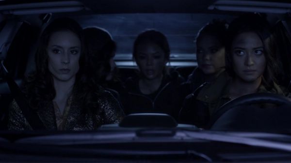 Pretty_Little_Liars_S03E24_BluRay_Rip_720p_Dual_Audio_WWW_TORRENTDOSFILMES_COM_2364.jpg