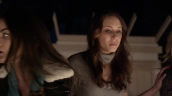 Pretty_Little_Liars_S05E01_Mini_720p_WEB-DL_Dual_RMZ-Dinho_2420.jpg