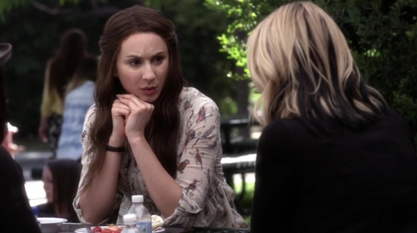 Pretty_Little_Liars_S05E04_Mini_720p_WEB-DL_Dual_RMZ-Dinho_0508.jpg