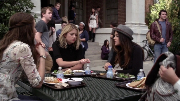 Pretty_Little_Liars_S05E04_Mini_720p_WEB-DL_Dual_RMZ-Dinho_0518.jpg
