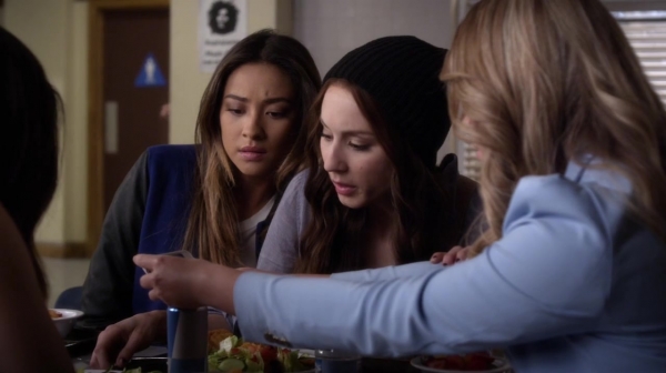 Pretty_Little_Liars_S05E06_Mini_720p_WEB-DL_Dual_RMZ-Dinho_0573.jpg