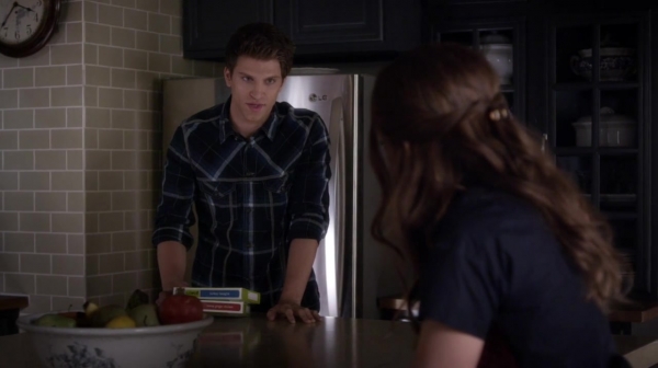 Pretty_Little_Liars_S05E08_Mini_720p_WEB-DL_Dual_RMZ-Dinho_0588.jpg