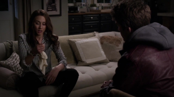 Pretty_Little_Liars_S05E08_Mini_720p_WEB-DL_Dual_RMZ-Dinho_2321.jpg