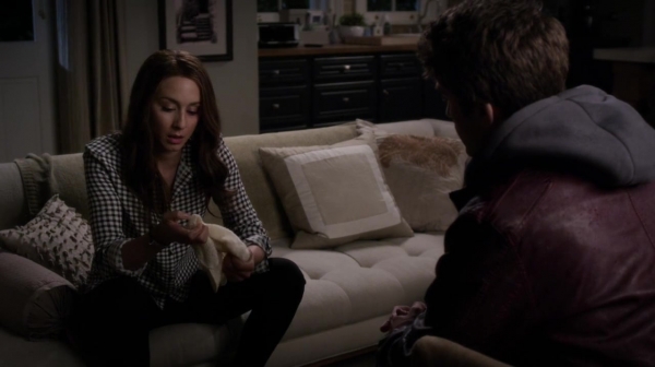 Pretty_Little_Liars_S05E08_Mini_720p_WEB-DL_Dual_RMZ-Dinho_2322.jpg