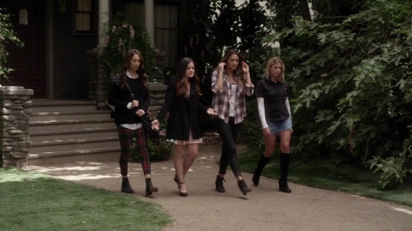 Pretty_Little_Liars_S05E10_Mini_720p_WEB-DL_Dual_RMZ-Dinho_0205.jpg
