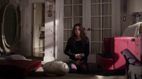 Pretty_Little_Liars_S05E10_Mini_720p_WEB-DL_Dual_RMZ-Dinho_0722.jpg