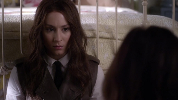Pretty_Little_Liars_S05E10_Mini_720p_WEB-DL_Dual_RMZ-Dinho_1270.jpg
