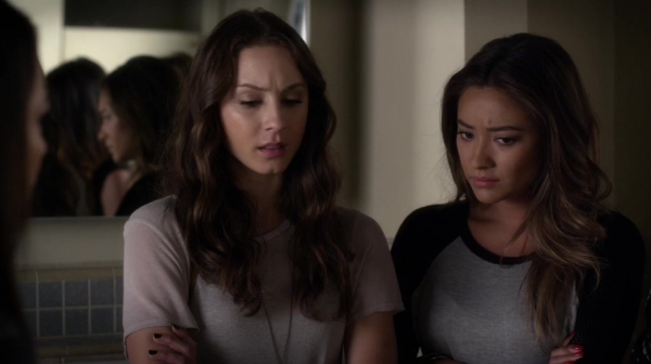 Pretty_Little_Liars_S05E12_Mini_720p_WEB-DL_Dual_RMZ-Dinho_0605.jpg