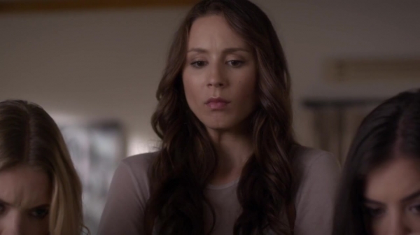 Pretty_Little_Liars_S05E12_Mini_720p_WEB-DL_Dual_RMZ-Dinho_1271.jpg
