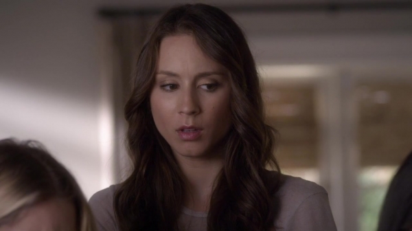 Pretty_Little_Liars_S05E12_Mini_720p_WEB-DL_Dual_RMZ-Dinho_1299.jpg