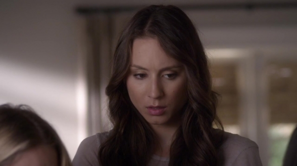 Pretty_Little_Liars_S05E12_Mini_720p_WEB-DL_Dual_RMZ-Dinho_1310.jpg