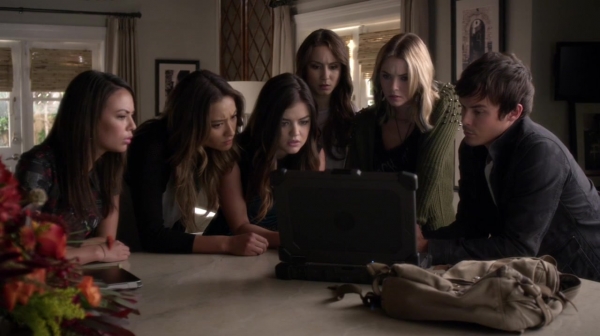 Pretty_Little_Liars_S05E12_Mini_720p_WEB-DL_Dual_RMZ-Dinho_1405.jpg