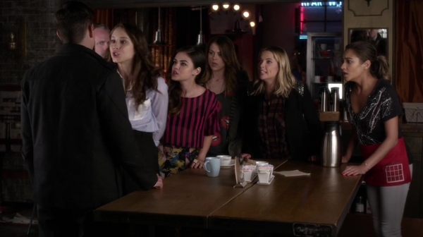 Pretty_Little_Liars_S05E12_Mini_720p_WEB-DL_Dual_RMZ-Dinho_2168.jpg
