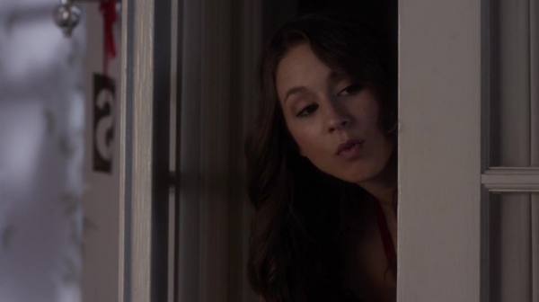 Pretty_Little_Liars_S05E13_Mini_720p_WEB-DL_Dual_RMZ-Dinho_0614.jpg
