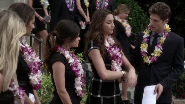 Pretty_Little_Liars_S05E14_Mini_720p_WEB-DL_Dual_RMZ-Dinho_0093.jpg