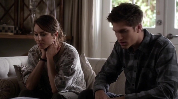 Pretty_Little_Liars_S05E16_Mini_720p_WEB-DL_Dual_RMZ-Dinho_0444.jpg