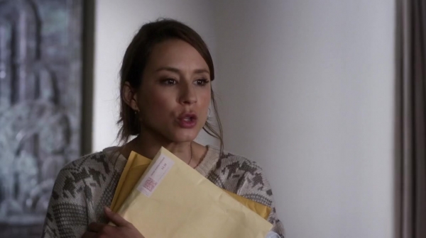 Pretty_Little_Liars_S05E16_Mini_720p_WEB-DL_Dual_RMZ-Dinho_0514.jpg
