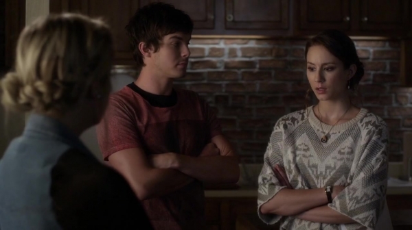 Pretty_Little_Liars_S05E17_Mini_720p_WEB-DL_Dual_RMZ-Dinho_0085.jpg