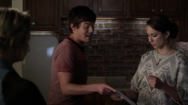 Pretty_Little_Liars_S05E17_Mini_720p_WEB-DL_Dual_RMZ-Dinho_0138.jpg
