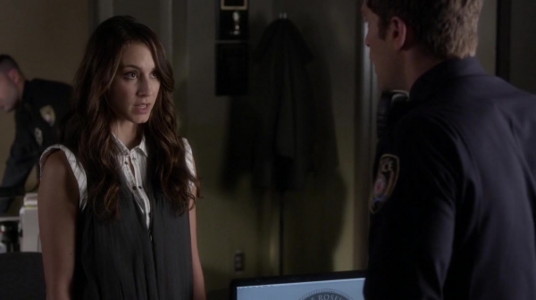 Pretty_Little_Liars_S05E17_Mini_720p_WEB-DL_Dual_RMZ-Dinho_0360.jpg