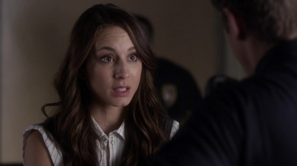 Pretty_Little_Liars_S05E17_Mini_720p_WEB-DL_Dual_RMZ-Dinho_0382.jpg