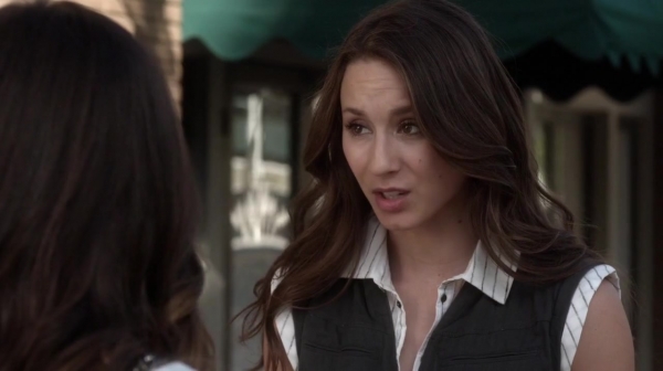 Pretty_Little_Liars_S05E17_Mini_720p_WEB-DL_Dual_RMZ-Dinho_0903.jpg