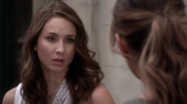 Pretty_Little_Liars_S05E18_Mini_720p_WEB-DL_Dual_RMZ-Dinho_0109.jpg